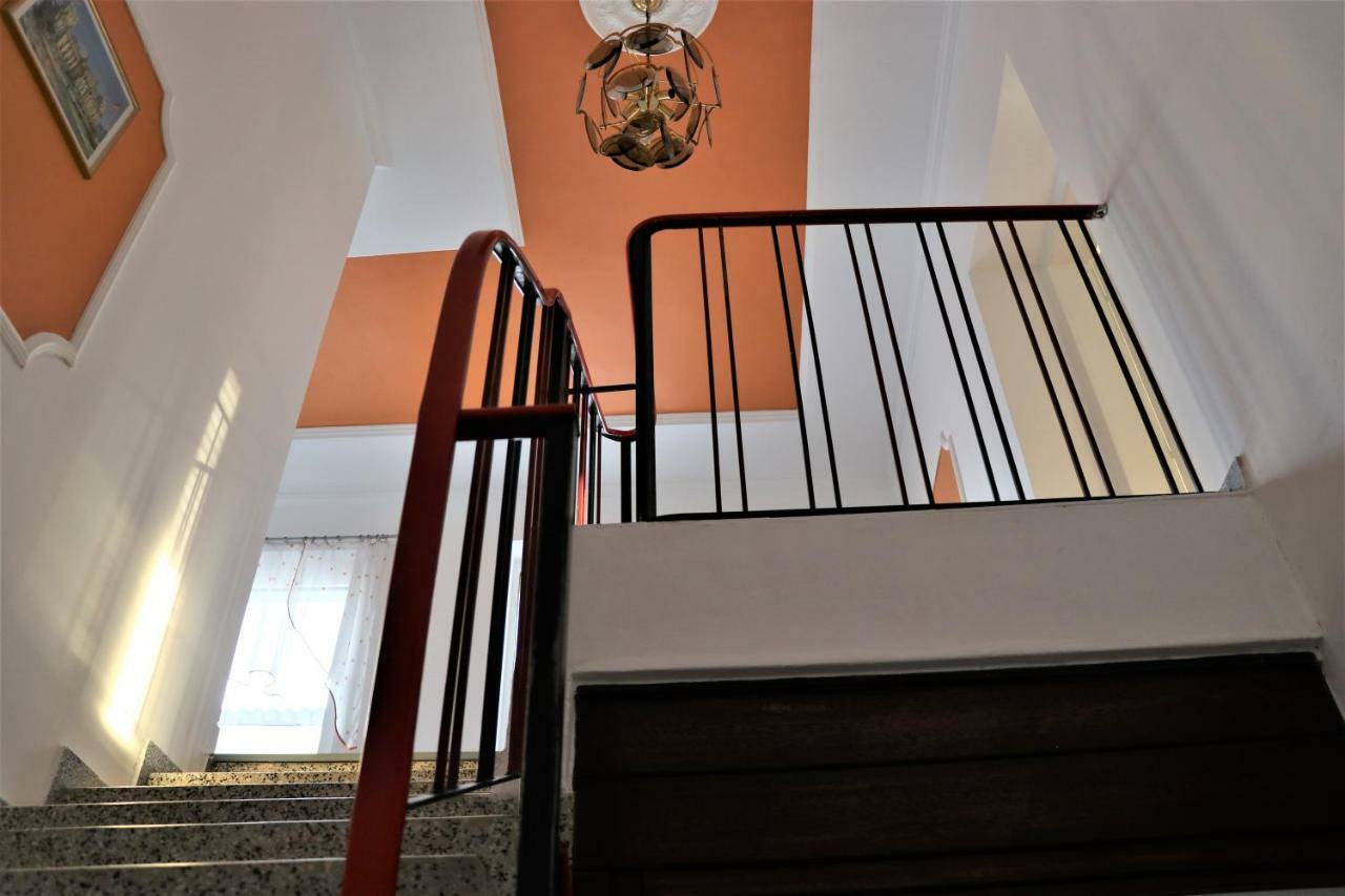 The Lakehouse Villa Neusiedl Am See Wienerstrasse 8 Kültér fotó